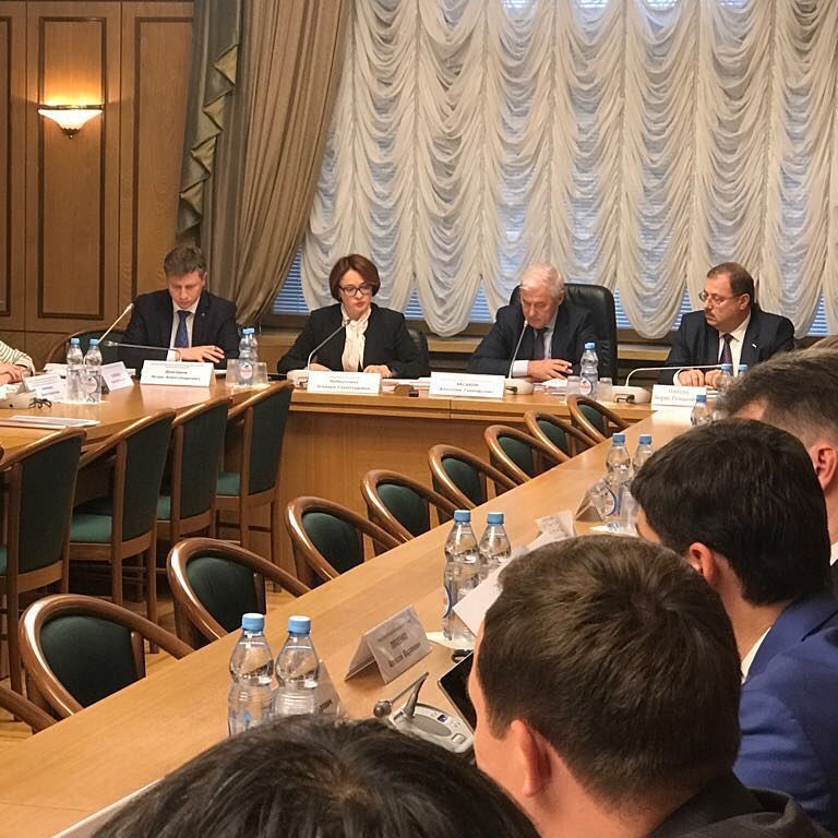 Комитеты обсудили основные направления единой государственной денежно-кредитной политики на 2018-2020 гг.