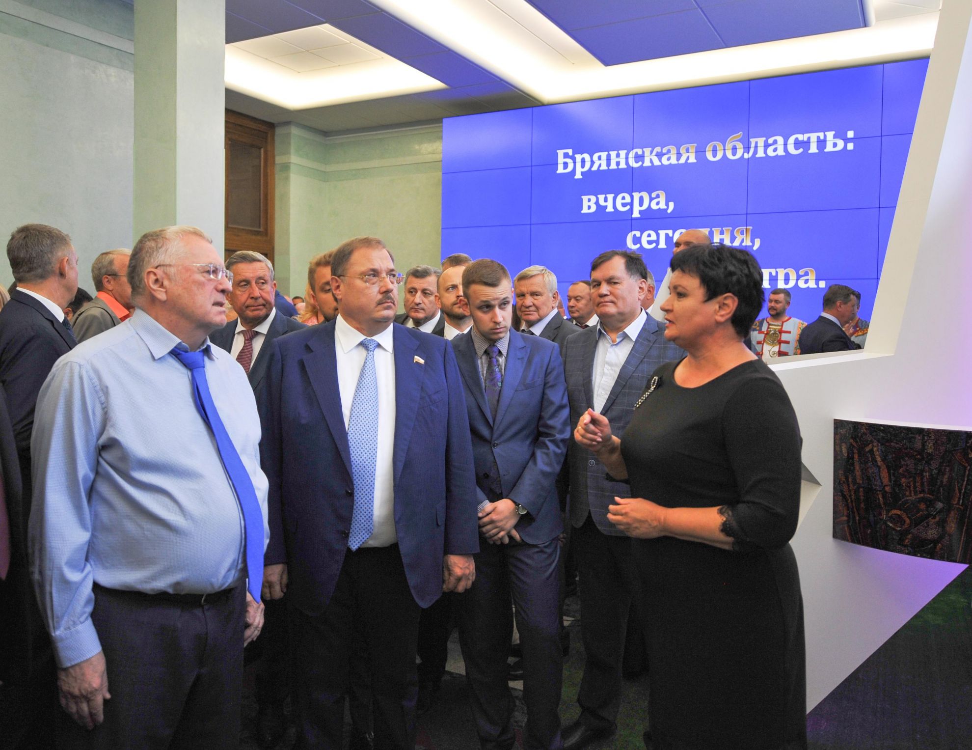 Борис Пайкин принял участие в открытии выставки достижений Брянщины