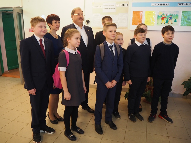 Борис Пайкин обновит двухсотлетнюю школу