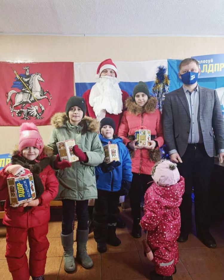 Борис Пайкин поздравил маленьких москвичей с наступающим Новым годом